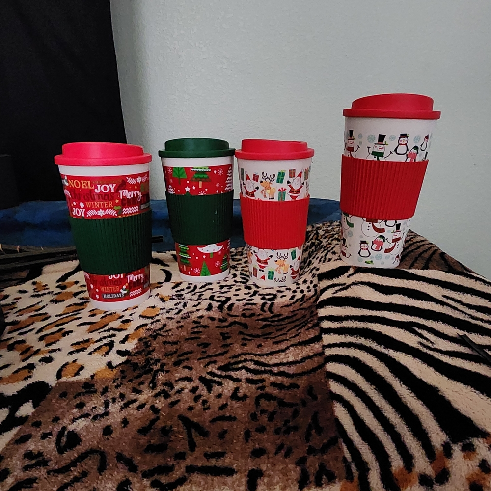 Festive Holiday Travel Hot Beverage 4 Pack Set Like New